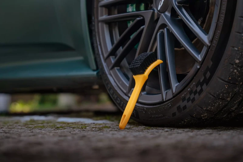 Work Stuff Willy-Willy Tire Brush WS147