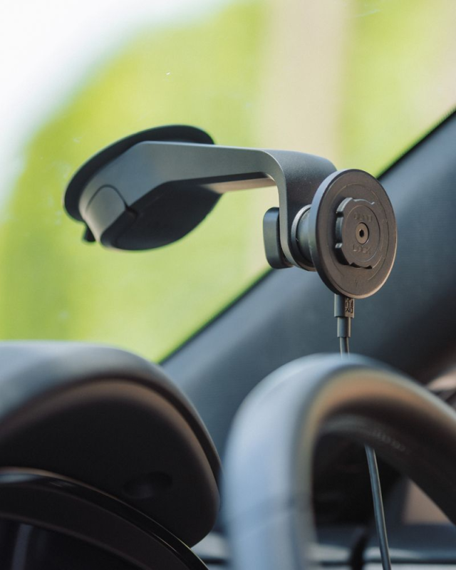 Quad Lock Windscreen / Dash Car Mount V6 – stabilny uchwyt na telefon do auta